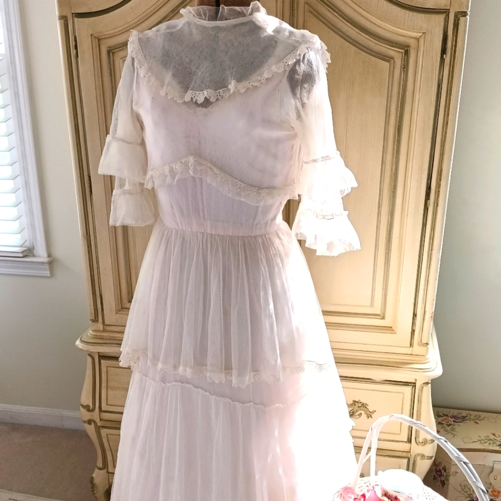 FABULOUS , RARE EARLY 1900S, PINK ANTIQUE WEDDING/ LAWN DRESS!
